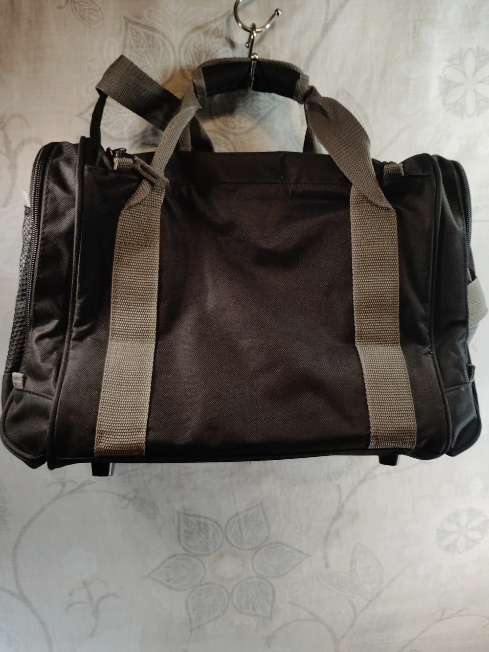 SevilleGear Black Weekender Travel Duffel/ Carry-on Bag